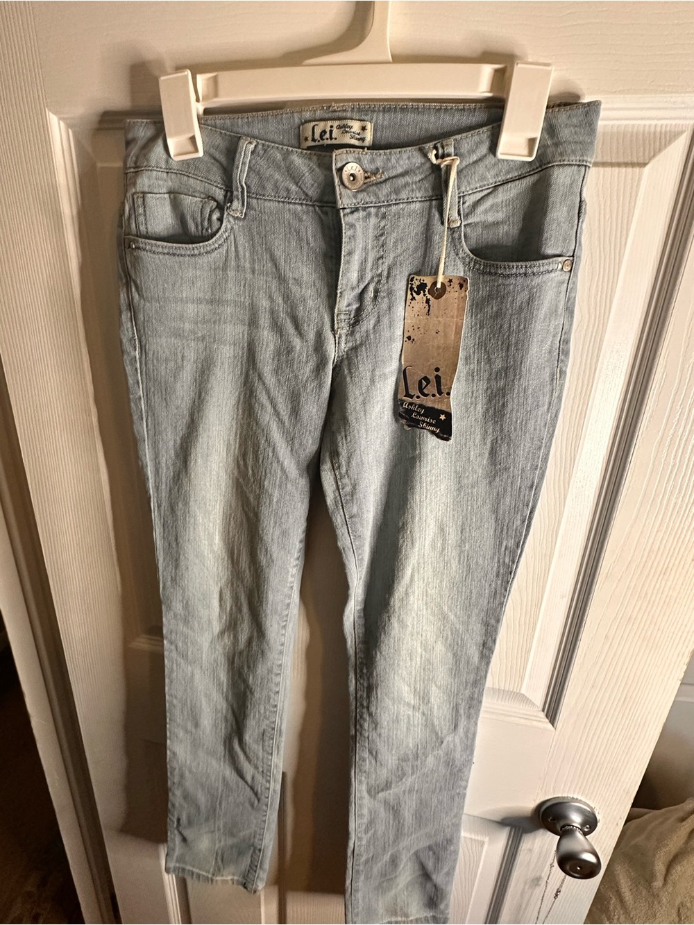 lei Women’s Skinny Jeans — Light Blue Washed Denim